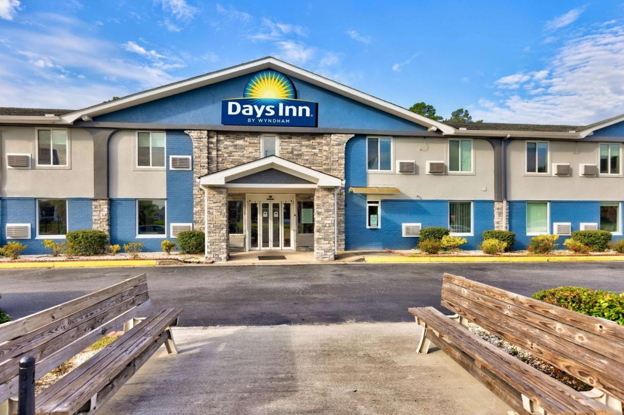 Days Inn By Wyndham Savannah Gateway I-95 Georgetown Exterior photo